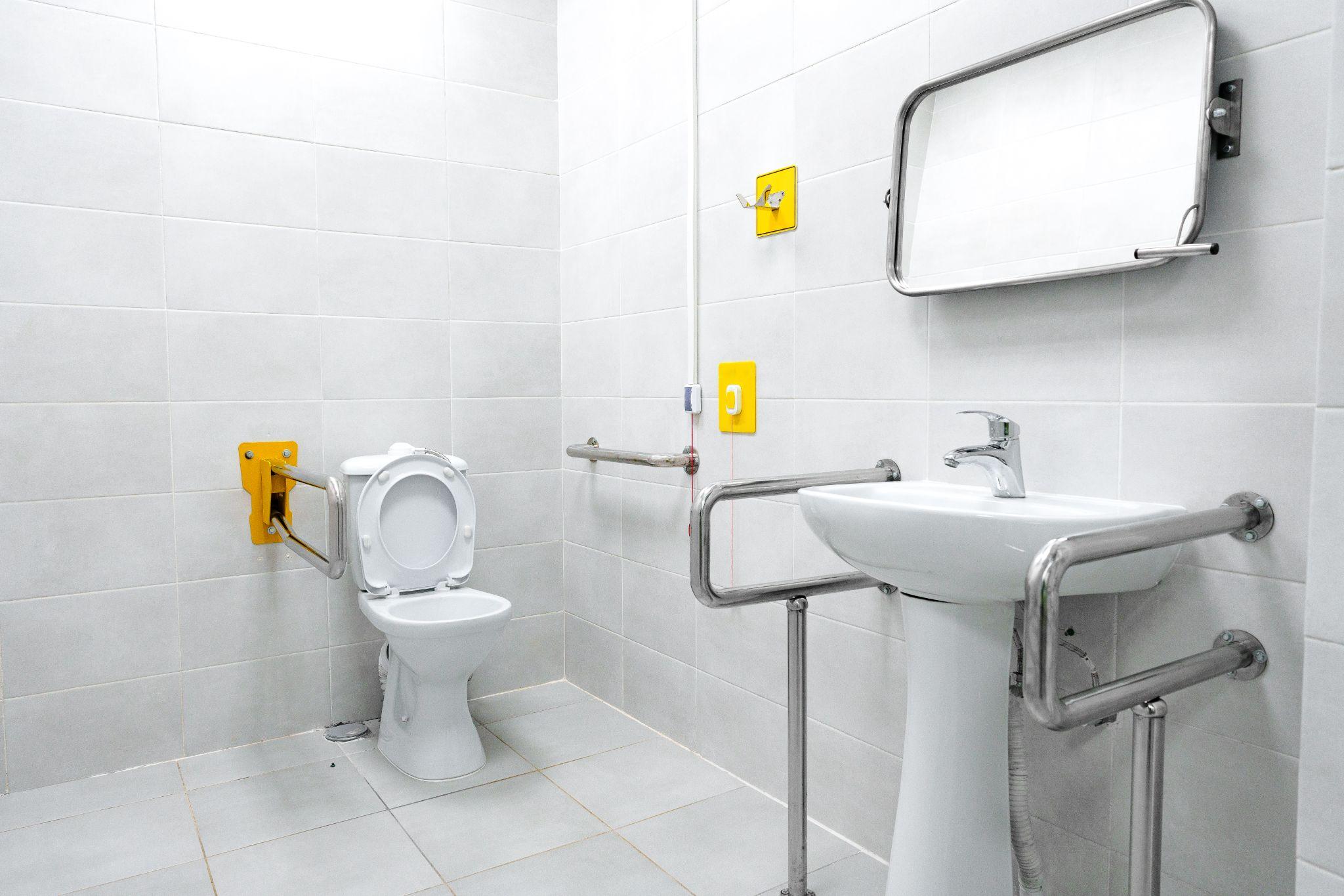 bathroom with safety and accessibility modifications